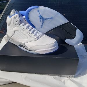 Air jordan 5's retro stealth